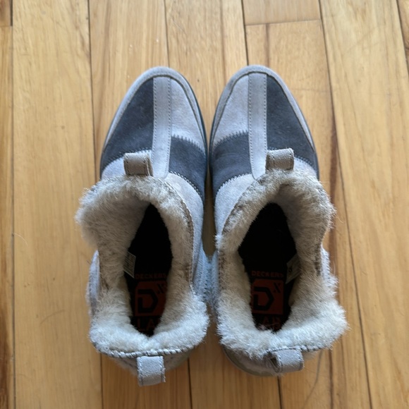 Deckers Lab bootie - Picture 2 of 4